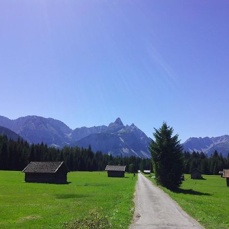 Appartements Schneezauber Lermoos Luaran gambar