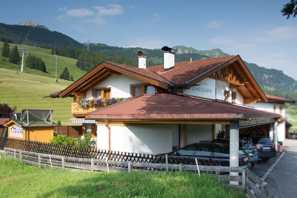 Appartements Schneezauber Lermoos Luaran gambar