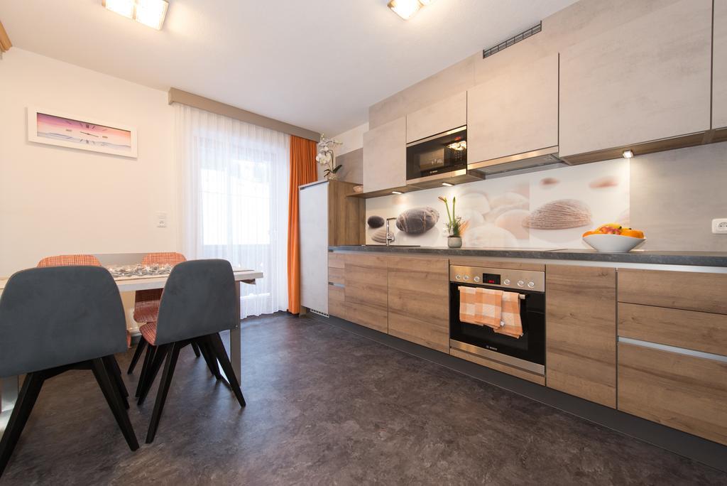 Appartements Schneezauber Lermoos Bilik gambar
